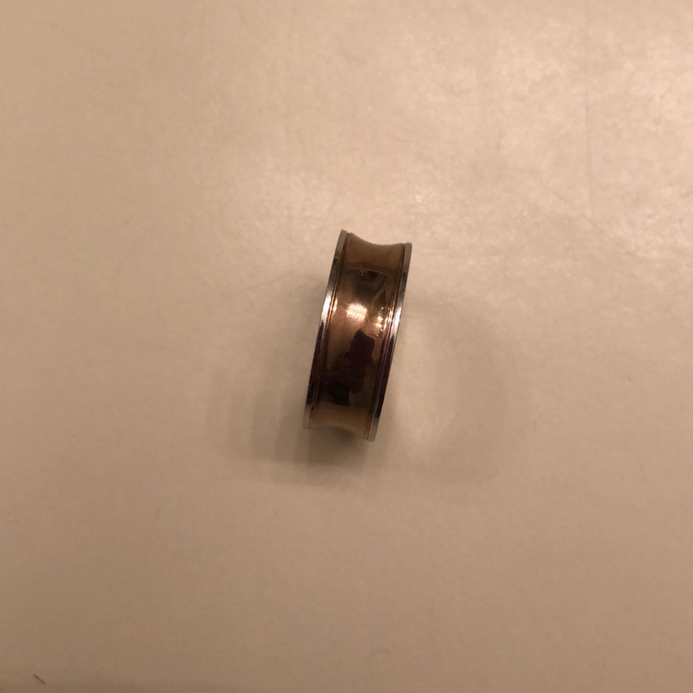 Ring - Picture 2 of 2